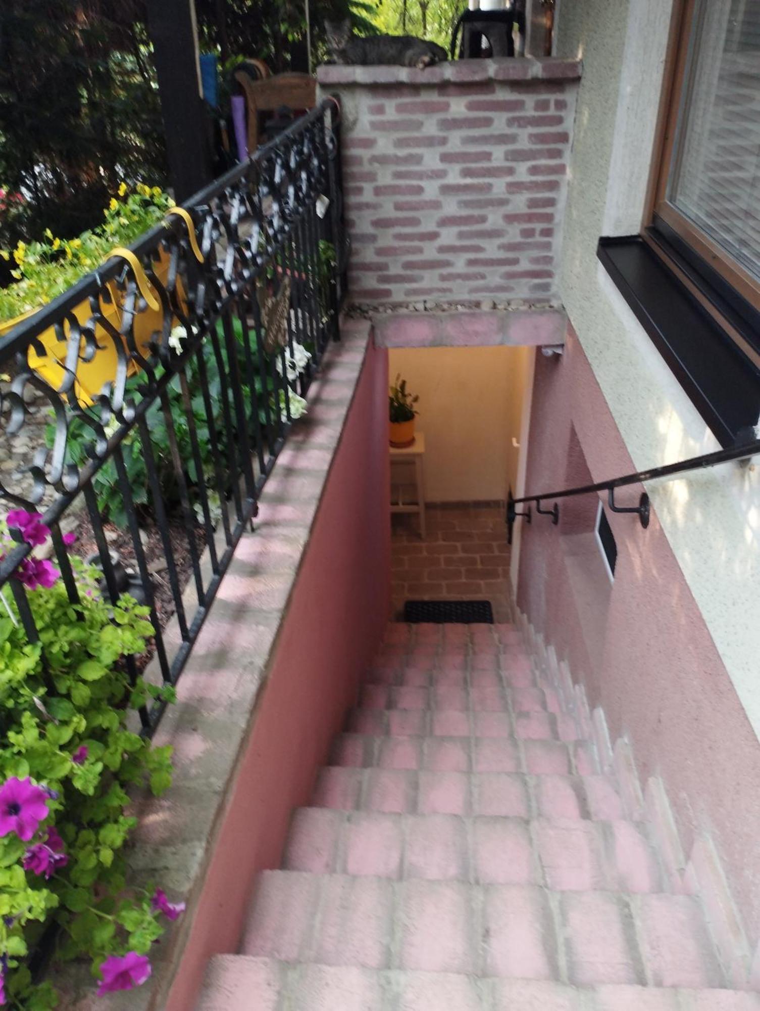 B&B Family Basement Apartment, Breakfast, Free Parking, 5Km From Tulln Chorherrn Esterno foto