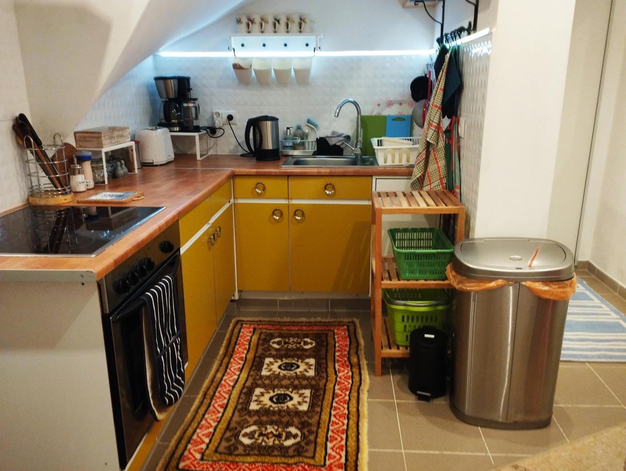 B&B Family Basement Apartment, Breakfast, Free Parking, 5Km From Tulln Chorherrn Esterno foto